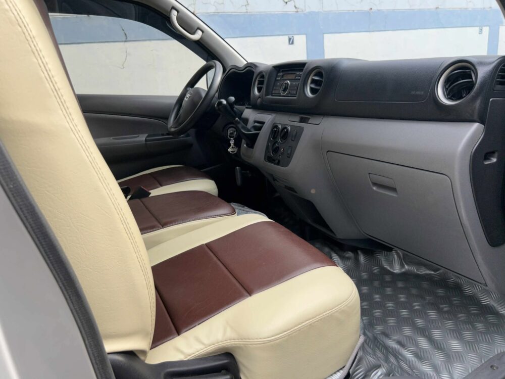 2019 NISSAN URVAN STANDARD MANUAL TRANSMISSION