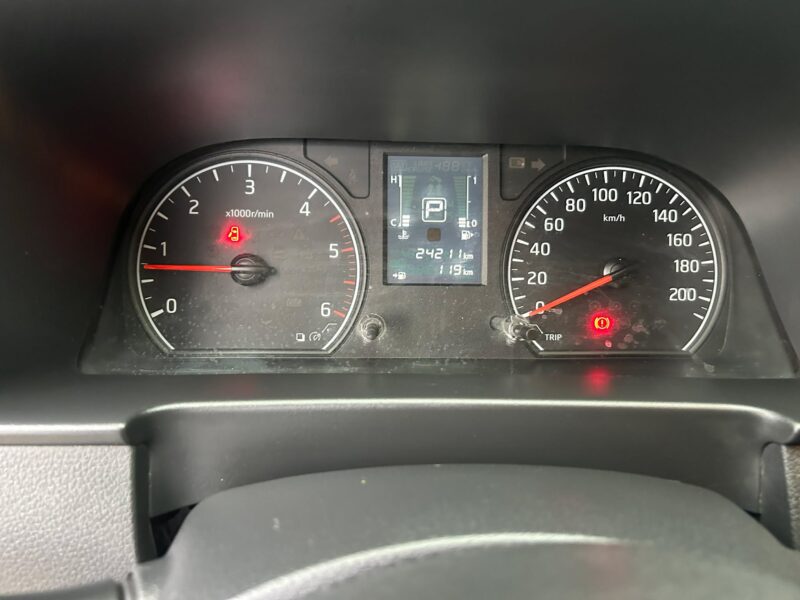 2023 NISSAN URVAN PREMIUM AUTOMATIC TRANSMISSION