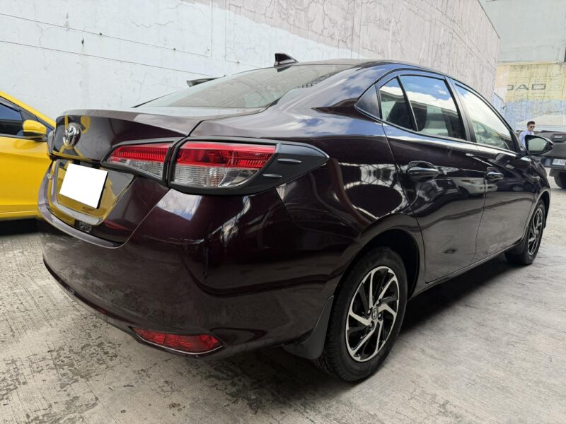 2022 TOYOTA VIOS XLE MANUAL TRANSMISSION