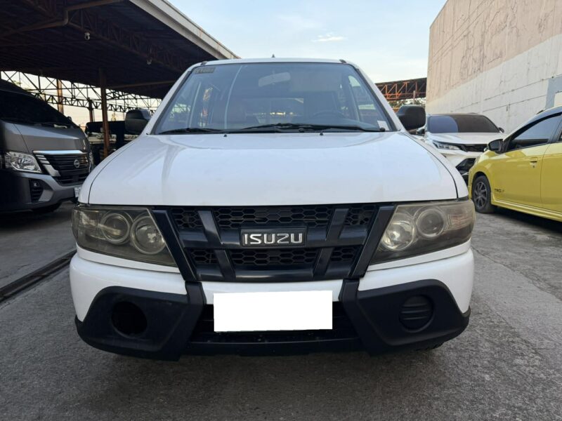2013 ISUZU CROSSWIND XL 2.5L DIESEL MANUAL TRANSMISSION