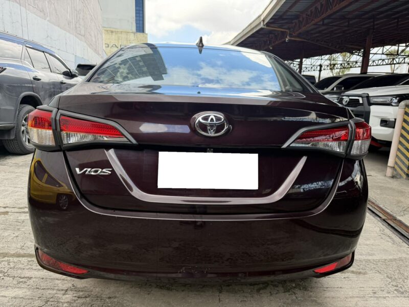 2022 TOYOTA VIOS XLE MANUAL TRANSMISSION