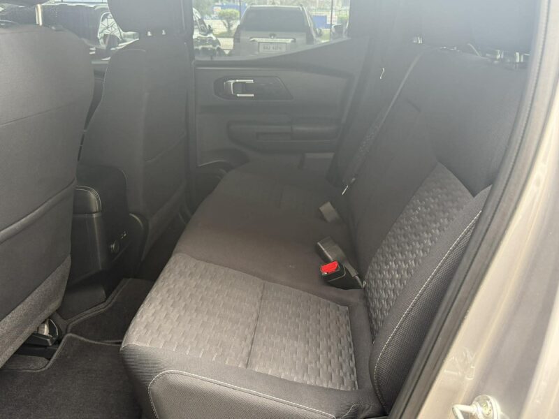 2025 ACQ MITSUBISHI TRITON GLX 10TKM ONLY AUTOMATIC TRANSMISSION