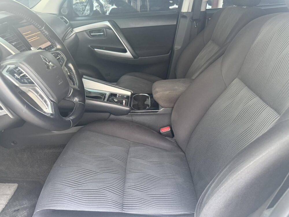 2021 ACQ MITSUBISHI MONTERO GLS AUTOMATIC TRANSMISSION