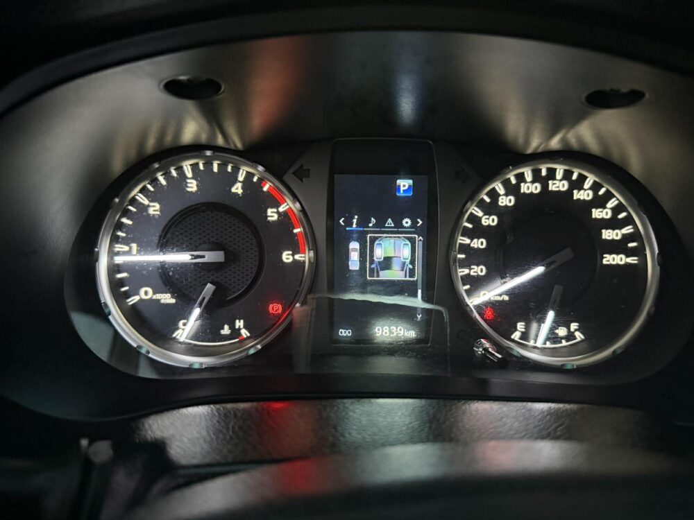 2024 TOYOTA HILUX 2.4L E DIESEL 9TKM ONLY AUTOMATIC TRANSMISSION