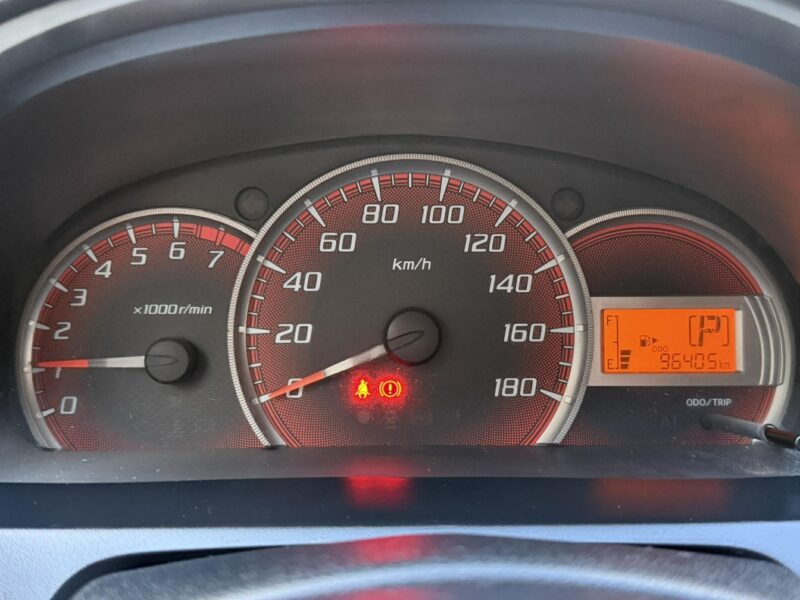 2013 TOYOTA AVANZA 1.3L E AUTOMATIC TRANSMISSION