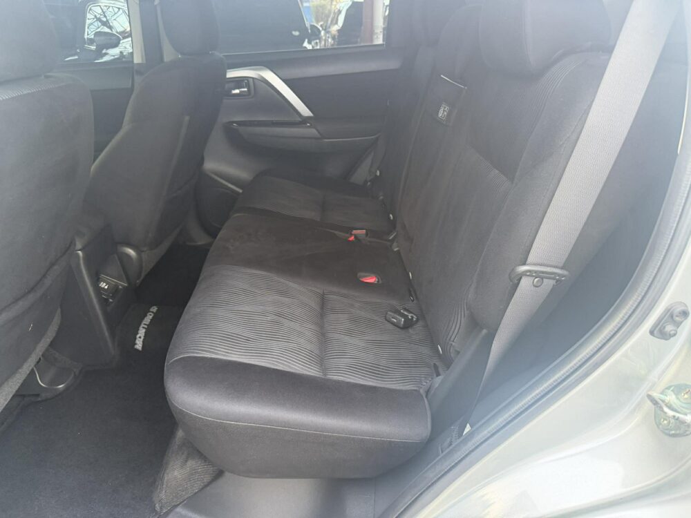 2021 ACQ MITSUBISHI MONTERO GLS AUTOMATIC TRANSMISSION