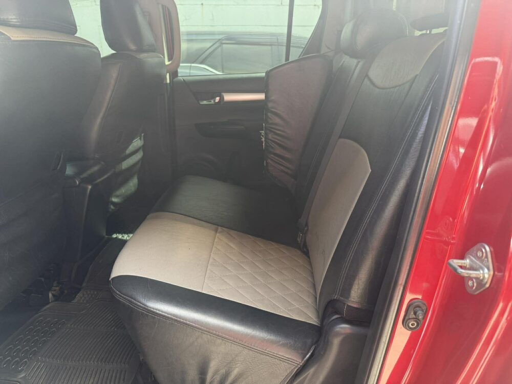 2017 TOYOTA HILUX G 2.4L 4X2 MANUAL TRANSMISSION