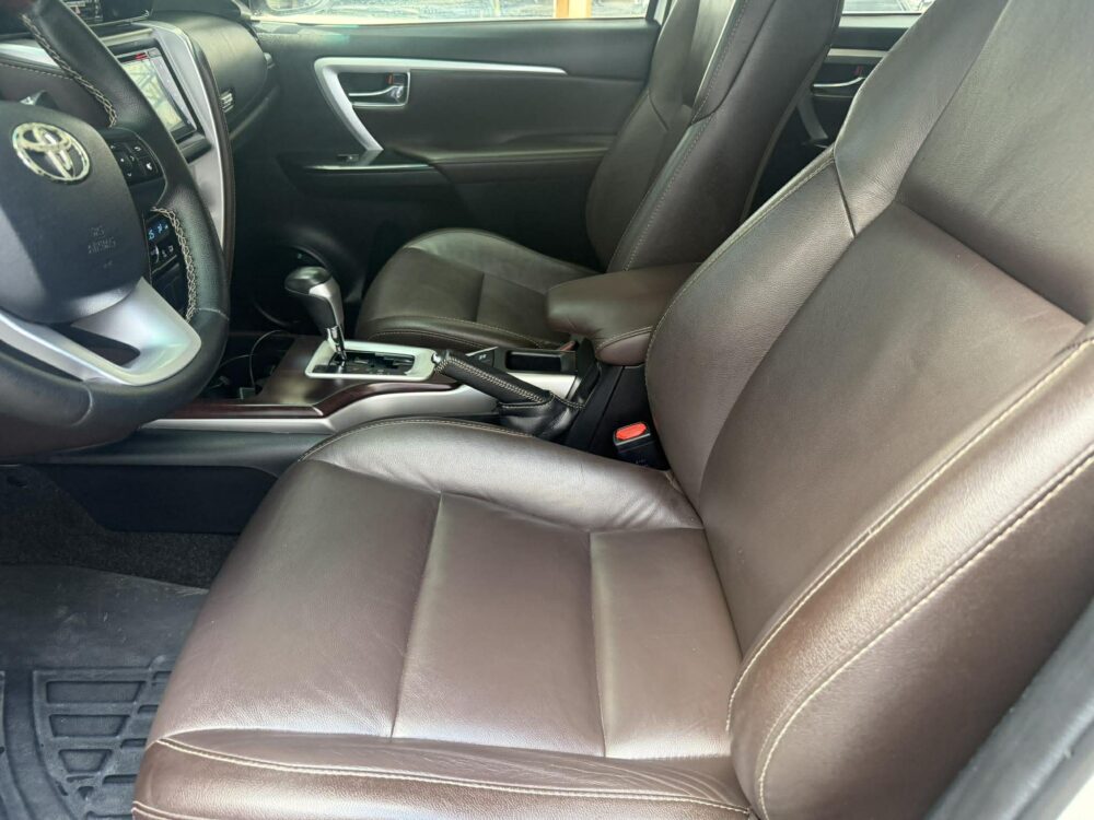 2016 TOYOTA FORTUNER 2.4L V 4X2 59TKMS ONLY!! AUTOMATIC TRANSMISSION