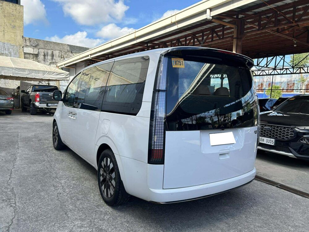 2023 HYUNDAI STARIA 2.2L PREMIUM AWD 19TKMS ONLY AUTOMATIC TRANSMISSION