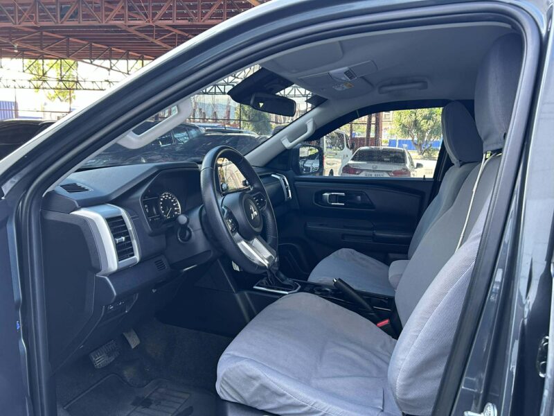 2025 MITSUBISHI TRITON 2.4L GLX 4X2 8TKMS ONLY AUTOMATIC TRANSMISSION