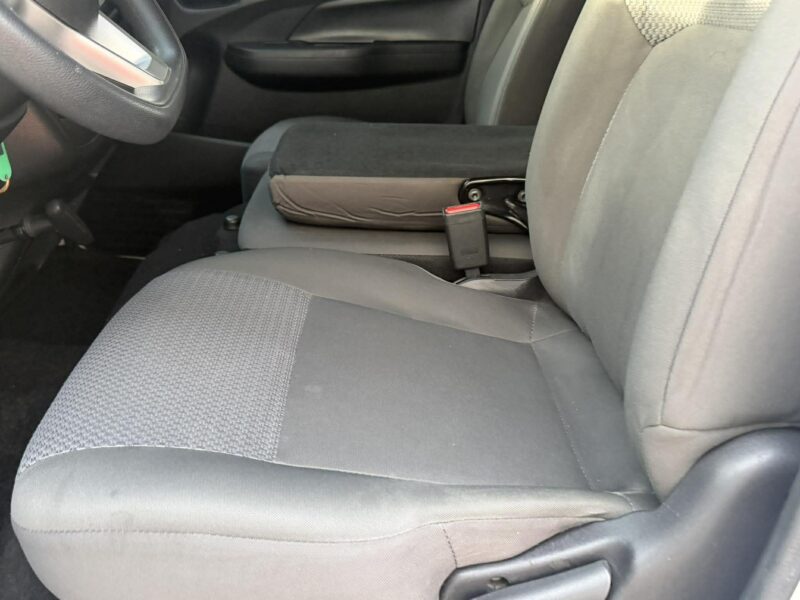 2023 NISSAN URVAN 2.5L MANUALTRANSMISSION