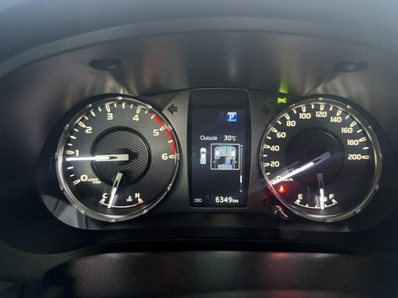 2025 TOYOTA HILUX G 2.4L 4X2 6TKMS ONLY AUTOMATIC TRANSMISSION