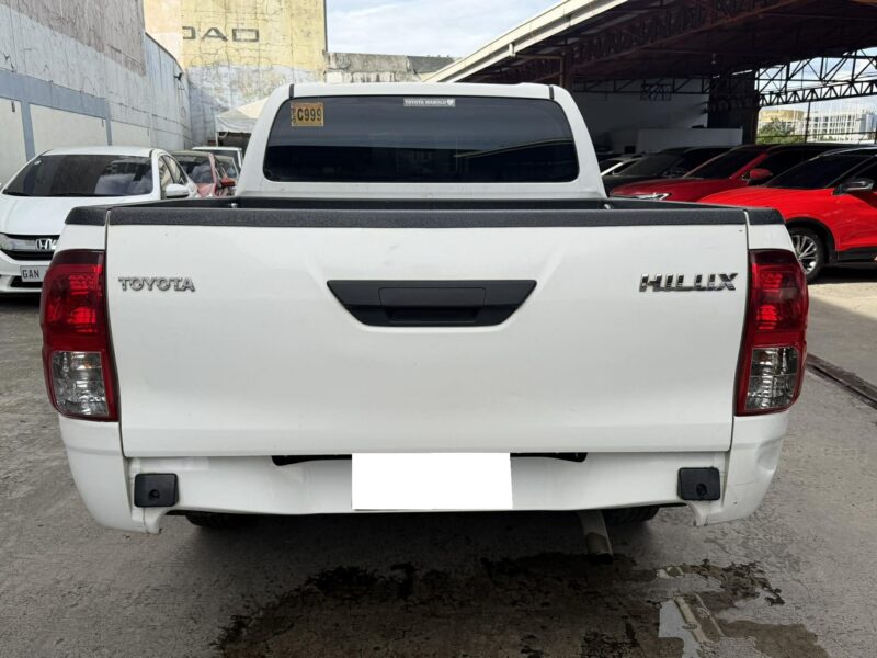 2020 TOYOTA HILUX J 2.4L 4X2 MANUAL TRANSMISSION