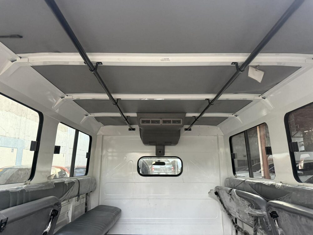 2025 TOYOTA HILUX 2.4 TAMARAW FX AUTOMATIC TRANSMISSION