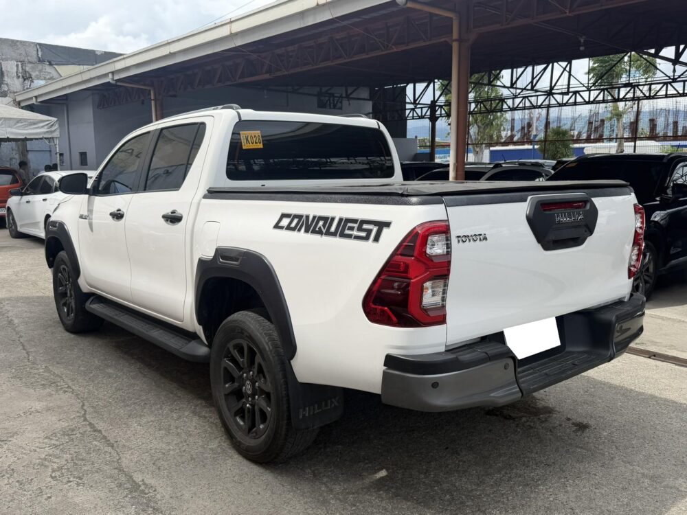 2022 TOYOTA HILUX CONQUEST 2.8L DIESEL 4x4MANUAL TRANSMISSION