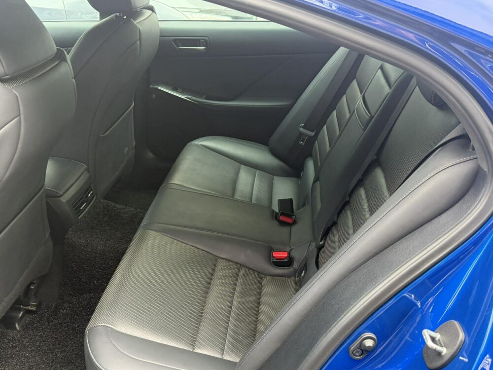 2022 LEXUS IS350 F-SPORT | 3.5L V6 | 26K KMS ONLY