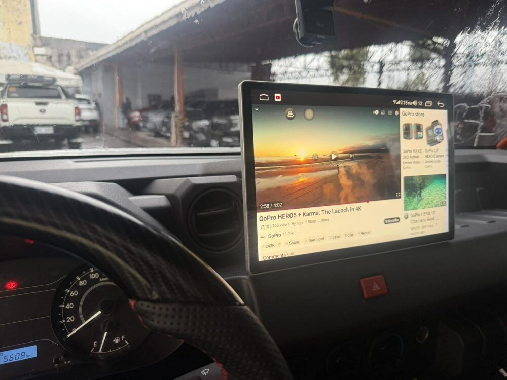 2025 TOYOTA HILUX TAMARAW 2.4 FX MANUAL TRANSMISSION