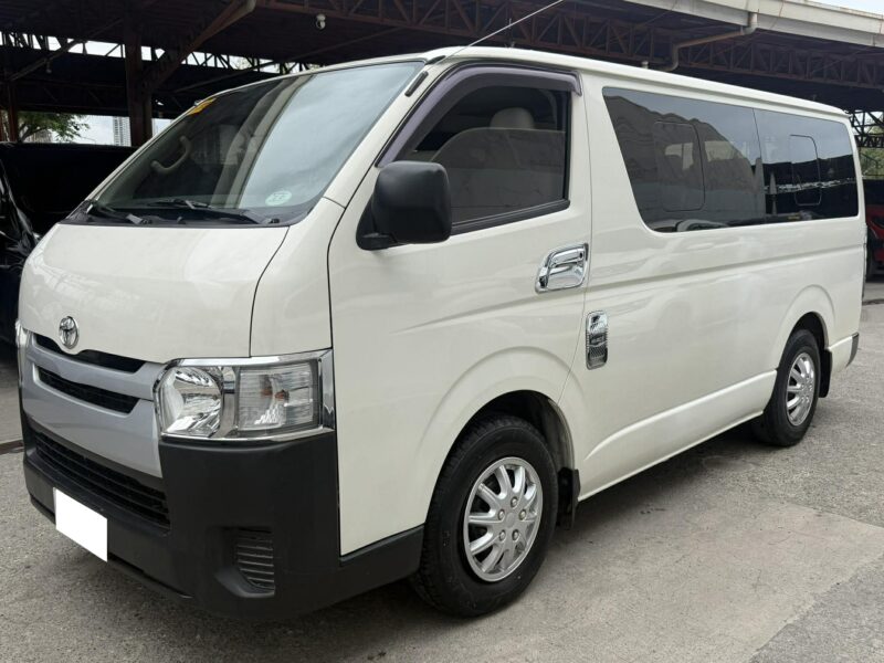 2017 TOYOTA HI ACE COMMUTER 3.0L MANUAL TRANSMISSION