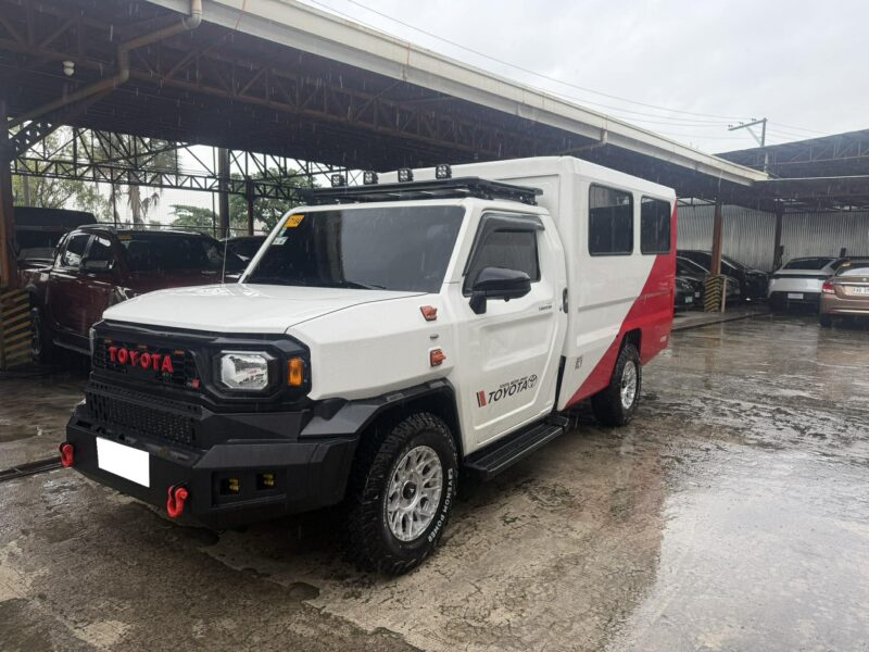 2025 TOYOTA HILUX TAMARAW 2.4 FX MANUAL TRANSMISSION