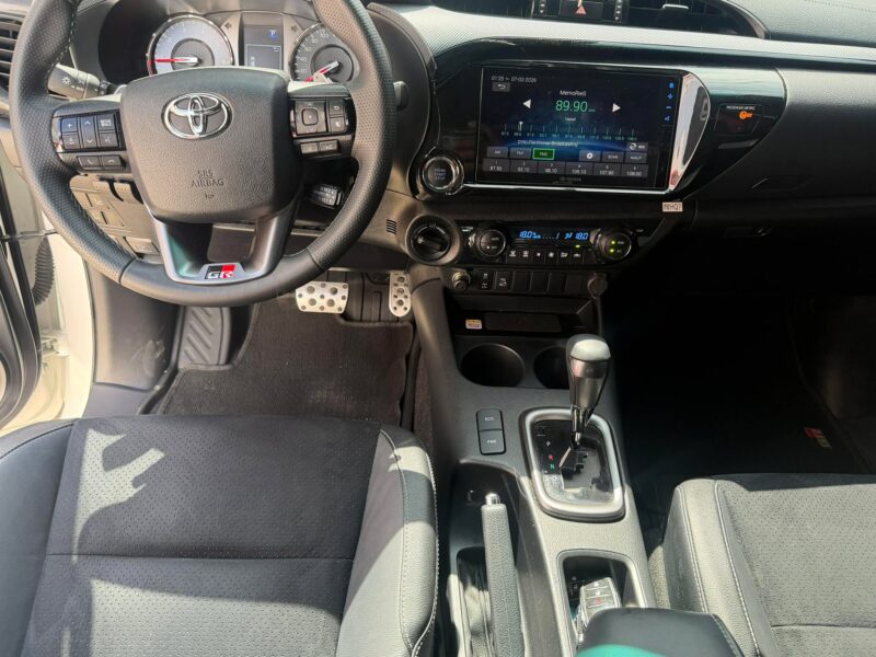 2025 TOYOTA HILUX GRS 4x4 AUTOMATIC TRANSMISSION