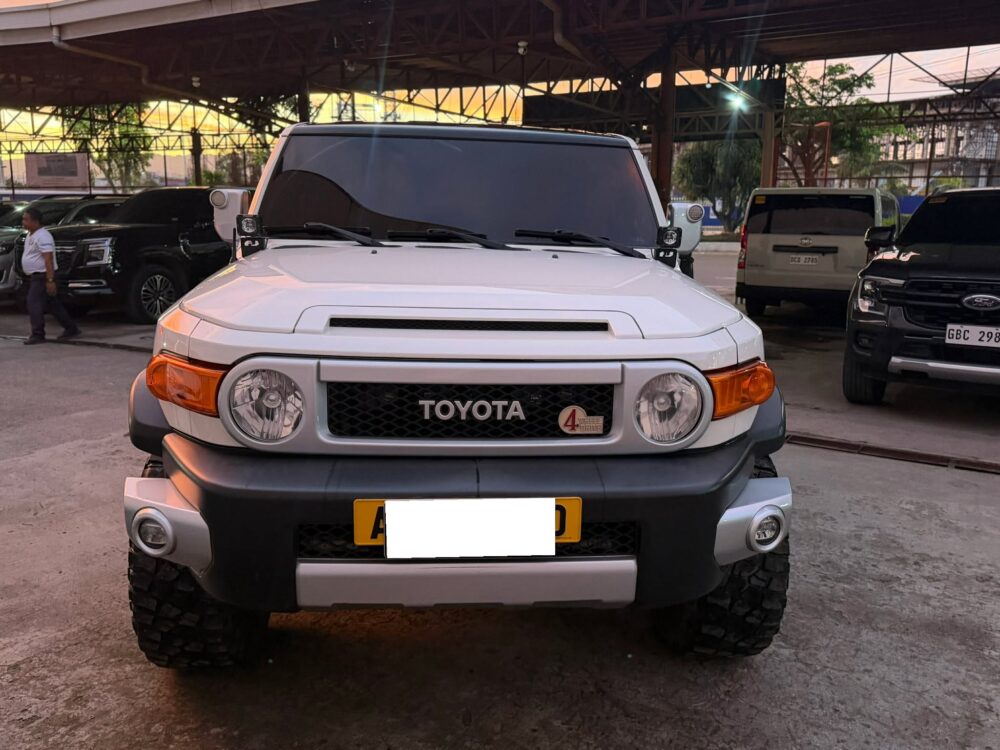 2015 TOYOTA FJ CRUISER 4.0L 4X4 AUTOMATIC TRANSMISSION
