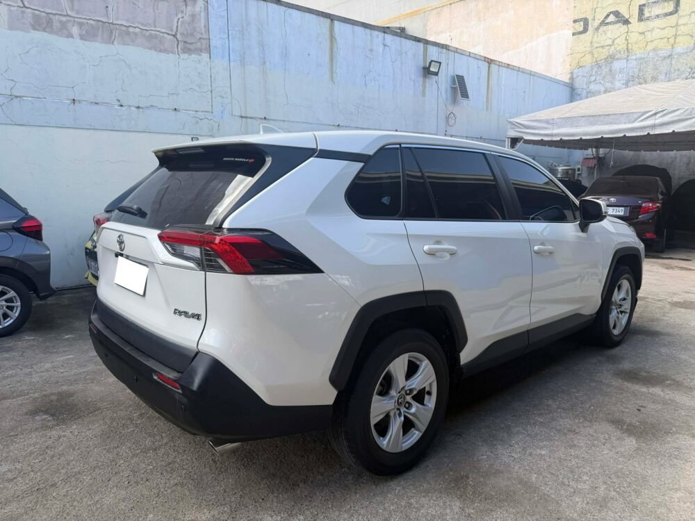 2020 TOYOTA RAV 4 2.5L LE AUTOMATIC TRANSMISSION