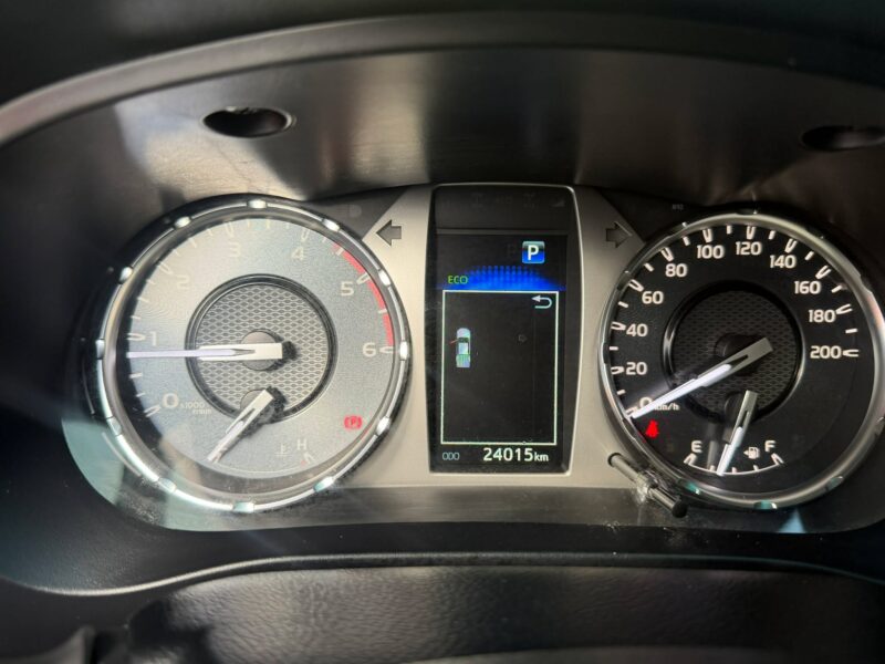 2025 TOYOTA HILUX G 2.4L 4X2 UTOMATIC TRANSMISSION