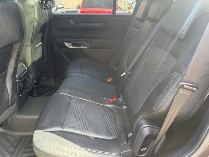 2024 NEXT GEN FORD EVEREST TITANIUM 2.0L TURBO 4x2 AUTOMATIC TRANSMISSION