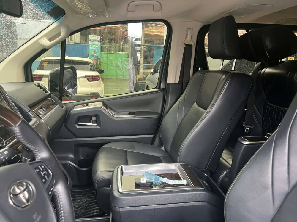 2022 TOYOTA SUPER GRANDIA ELITE AUTOMATIC TRANSMISSION