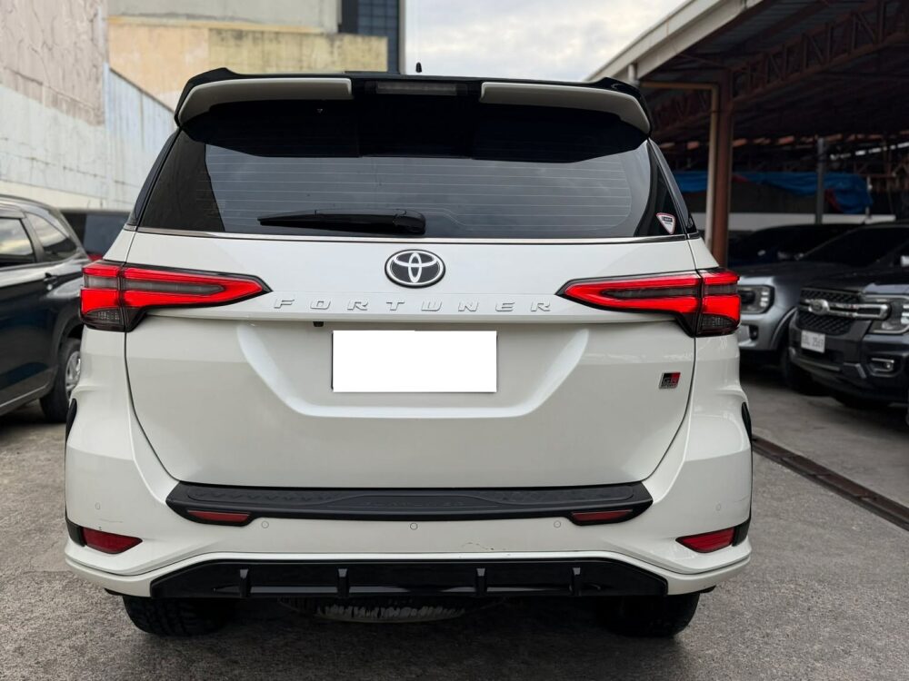 2022 TOYOTA FORTUNER GRS 2.8L 4X4 AUTOMATIC TRANSMISSION