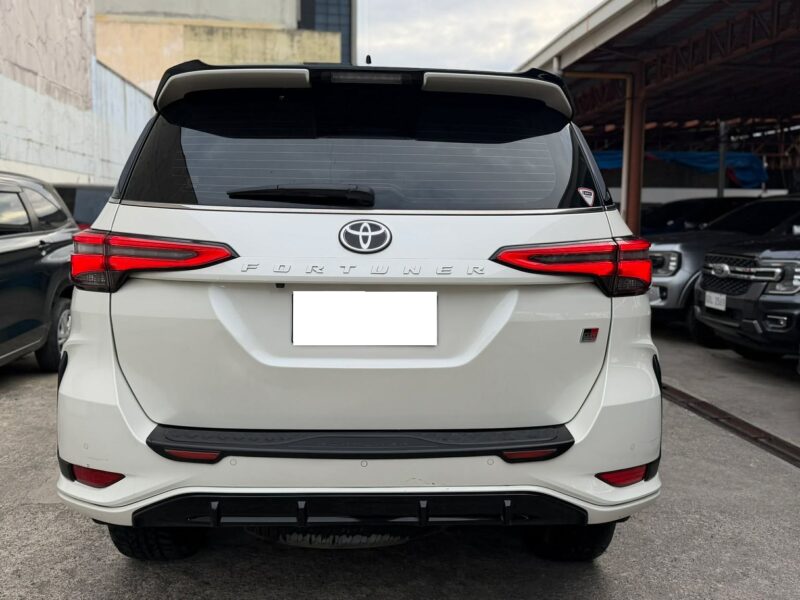 2022 TOYOTA FORTUNER GRS 2.8L 4X4 AUTOMATIC TRANSMISSION