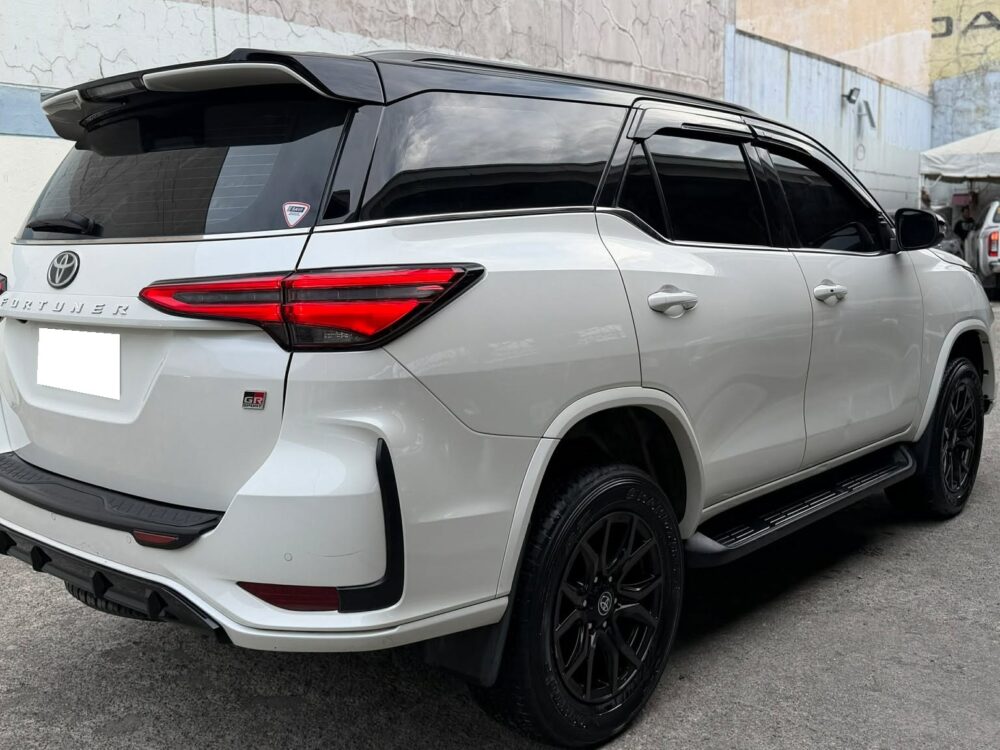 2022 TOYOTA FORTUNER GRS 2.8L 4X4 AUTOMATIC TRANSMISSION