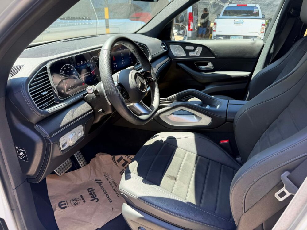 2025 BRAND NEW Mercedes-Benz GLE 450 4MATIC AMG Line