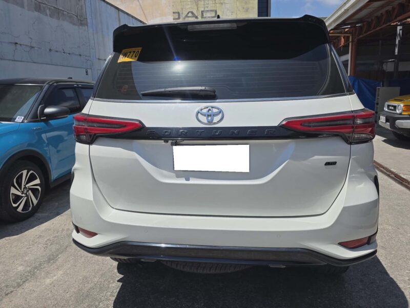 2021 TOYOTA FORTUNER LTD 2.8L DIESEL ENGINE 4x2 AUTOMATIC TRANSMISSION