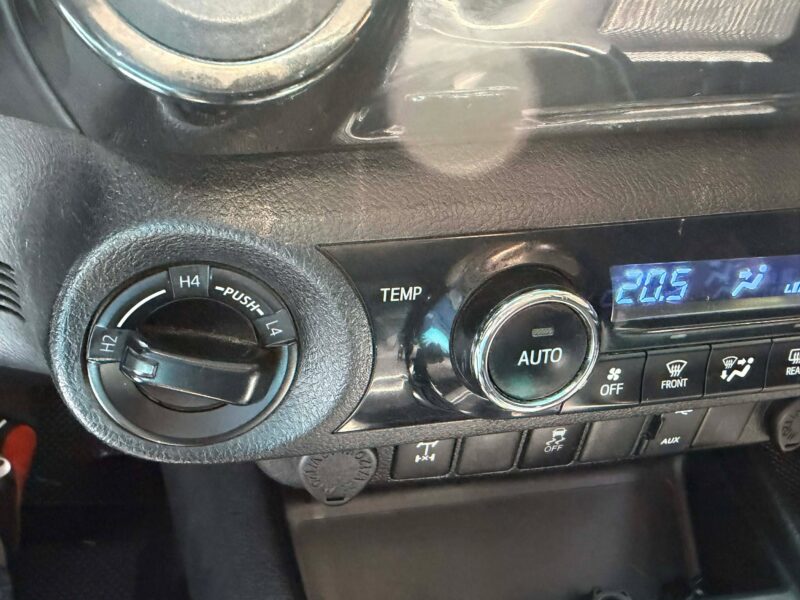 2018 TOYOTA HILUX G 2.8L 4x4 AUTOMATIC TRANSMISSION