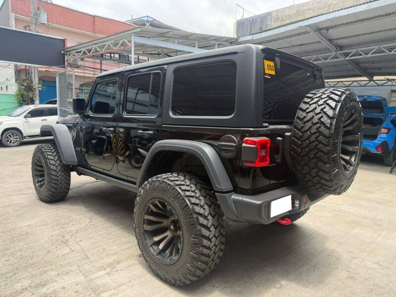 2026 acq Jeep Wrangler Rubicon 2.0L 4-Door | 800 km (practically brand new)