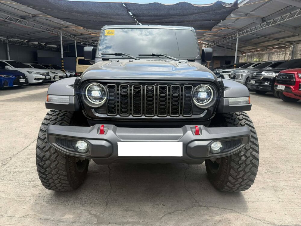 2026 acq Jeep Wrangler Rubicon 2.0L 4-Door | 800 km (practically brand new)