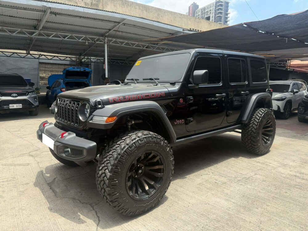 2026 acq Jeep Wrangler Rubicon 2.0L 4-Door | 800 km (practically brand new)