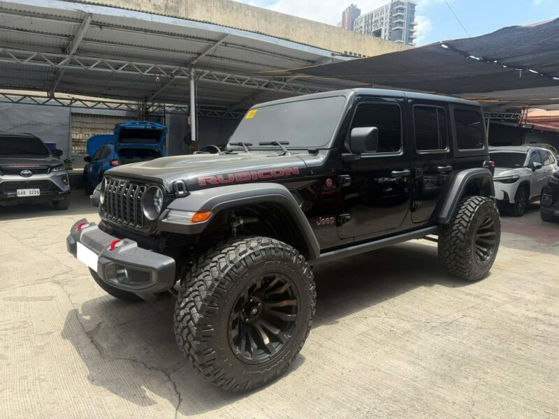 2026 acq Jeep Wrangler Rubicon 2.0L 4-Door | 800 km (practically brand new)