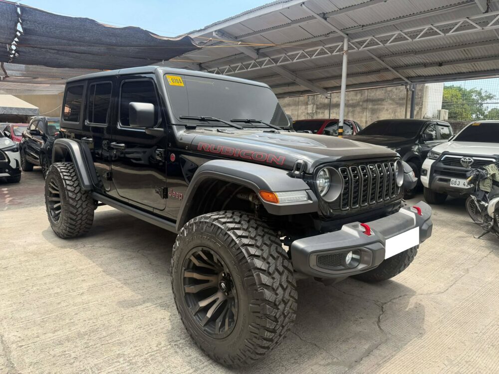 2026 acq Jeep Wrangler Rubicon 2.0L 4-Door | 800 km (practically brand new)