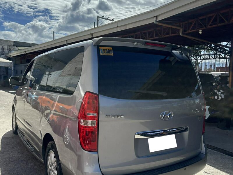 2019 HYUNDAI STAREX GOLD 2.5L CRDi AUTOMATIC TRANSMISSION