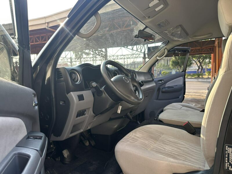 2017 NISSAN URVAN PREMIUM HIGHROOF MANUAL TRANSMISSION