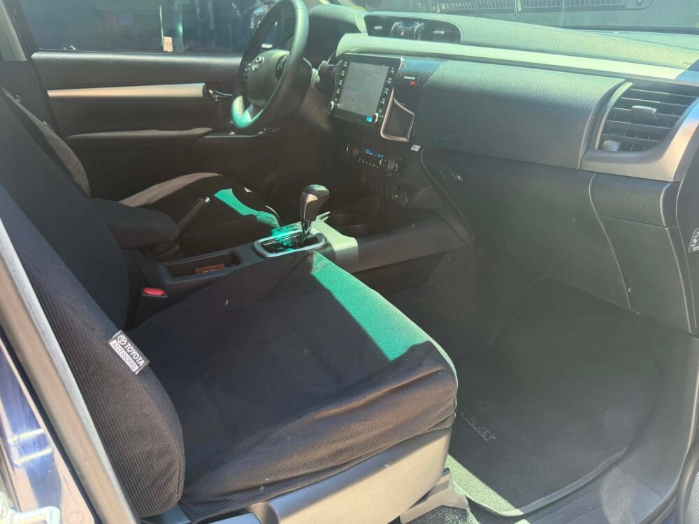2025 TOYOTA HILUX G 2.4L 4X2 AUTOMATIC TRANSMISSION