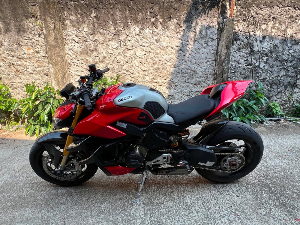 2021 Acq 2020 Ducati Streetfighter V4S