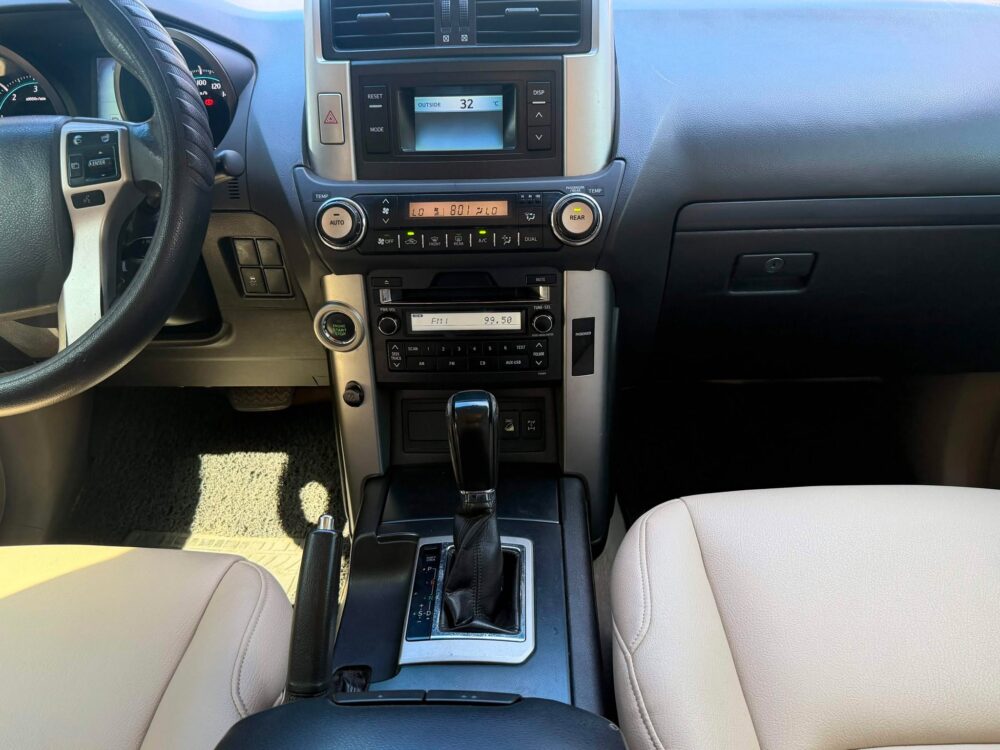 2010 TOYOTA LAND CRUISER PRADO 3.0L DIESEL AUTOMATIC TRANSMISSION