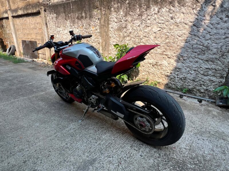 2021 Acq 2020 Ducati Streetfighter V4S