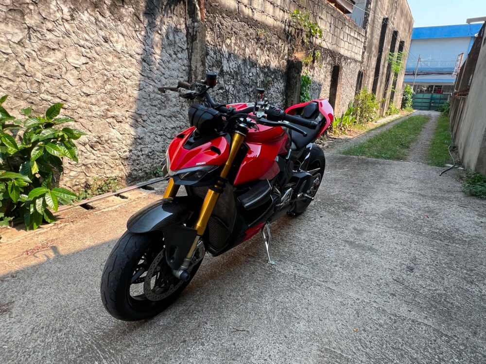 2021 Acq 2020 Ducati Streetfighter V4S