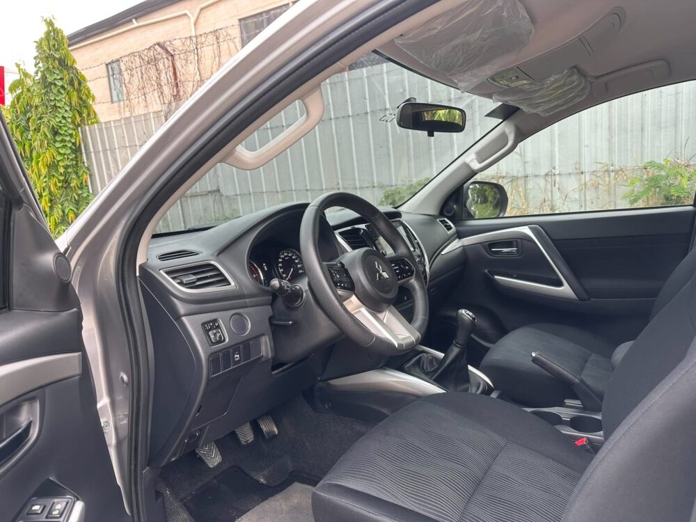 2026 MITSUBISHI MONTERO GLX MANUAL TRANSMISSION