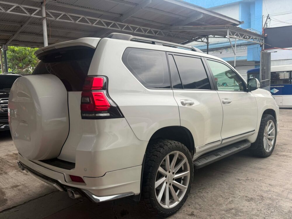 2015 TOYOTA LAND CRUSIER PRADO 150 3.0L DUBAI TXL 4X4 AUTOMATIC TRANSMISSION