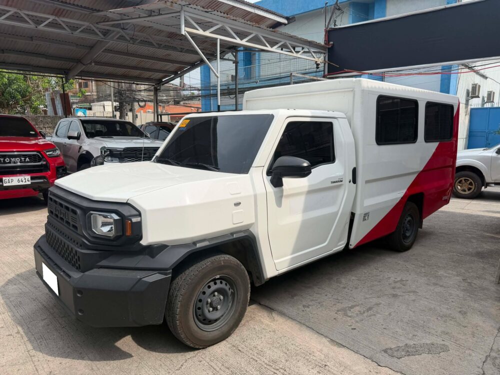 2025 TOYOTA TAMARAW FX 2.4L MANUAL TRANSMISSION